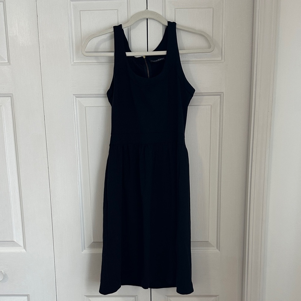 Black Sleeveless Dress